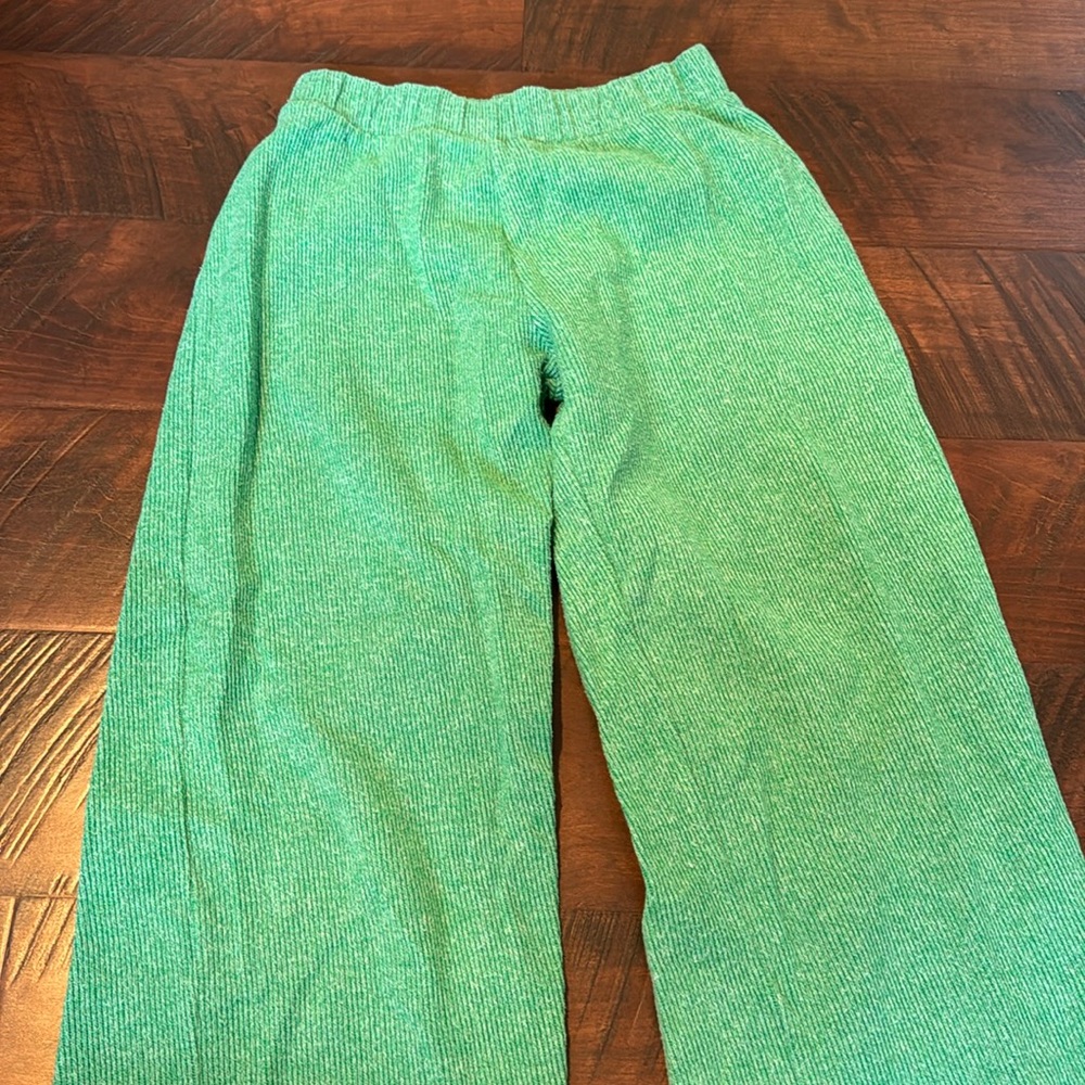 Green Zara wide leg sweatpants.